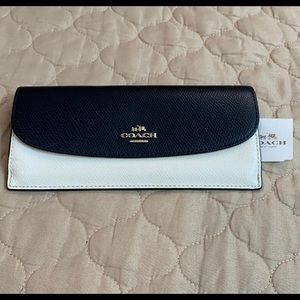 Coach wallet women